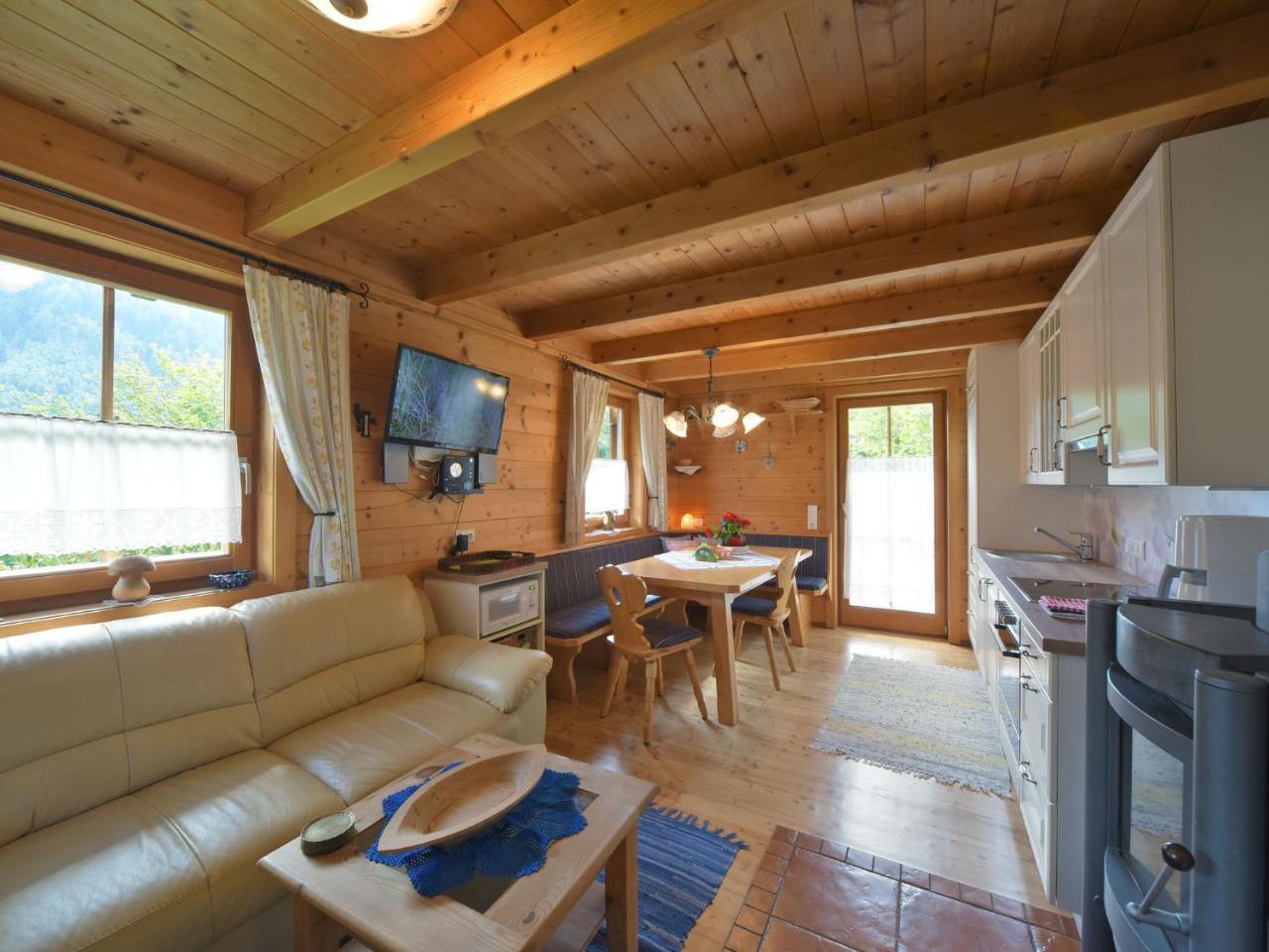 Haus Hasslacher Флаттах Экстерьер фото